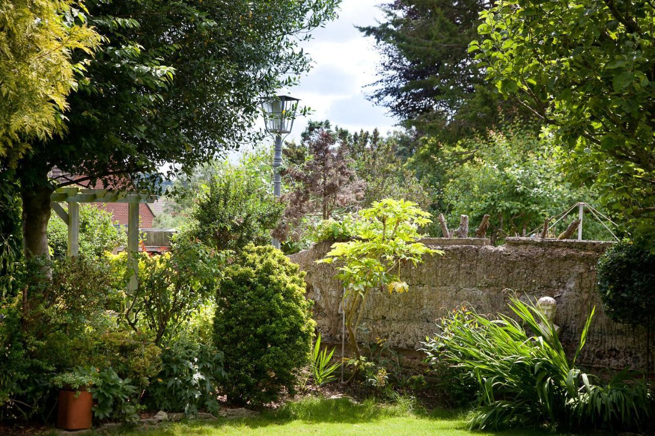 The Old House Guest House Salisbury Exterior foto